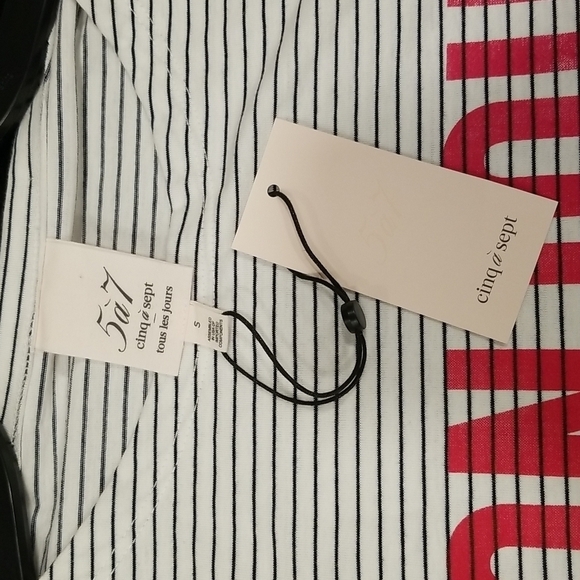 💕CINQ A SEPT💕 Boatneck Striped Graphic Tee ~ BONJOUR Black & White Small S NWT - Picture 6 of 10